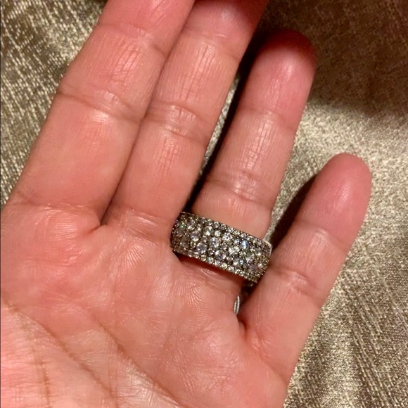 Eternity Band Encrusted w/ Crystal Topaz Size 7.5 - Picture 3 of 8